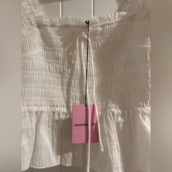 Hansen & Gretal Ivory Smocked Peplum Puff Sleeve Top - Picture 2 of 4